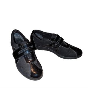 Munro Sport Jolie Patent Leather Velcro Orthopedic Comfort Sneaker Shoe Narrow